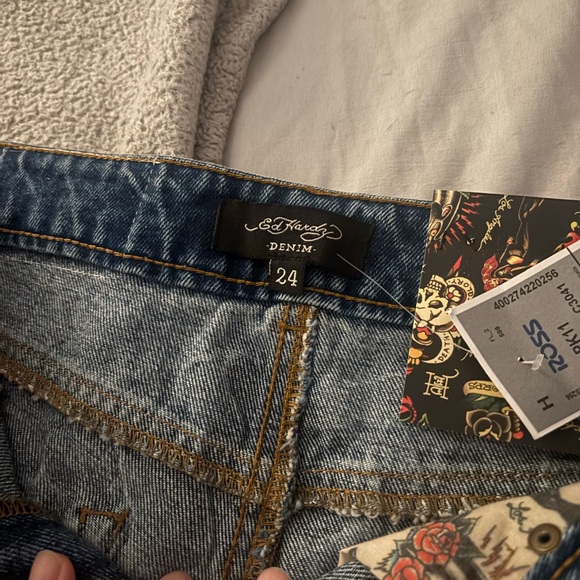 Ed Hardy shorts 
Size 24 
Never worn - Picture 2 of 2
